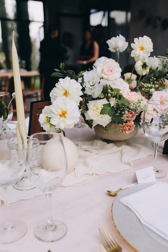 Best Wedding Florist Mexico White Table Flowers