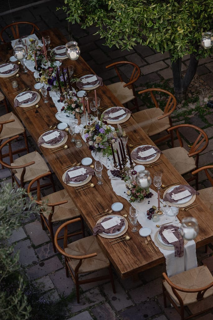 garden-style wedding in Mexico, ranunculus and lisianthus bouquet, luxury wedding flowers Mexico