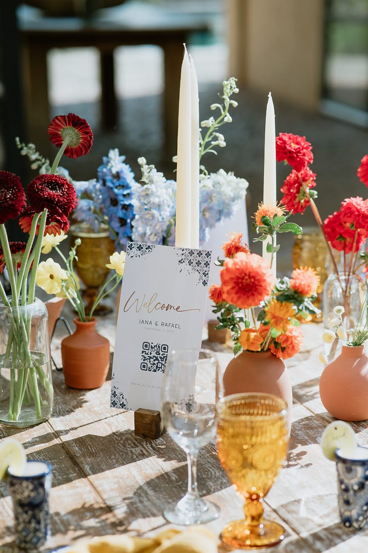 Mexican-Inspired Wedding in San Miguel de Allende, Wedding Dahlias
