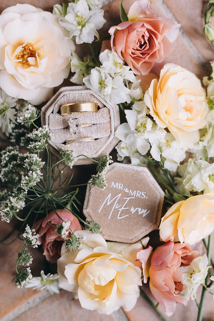 Ophelia Florist - Destination Wedding in San Miguel de Allende - Pink and Peach Florals